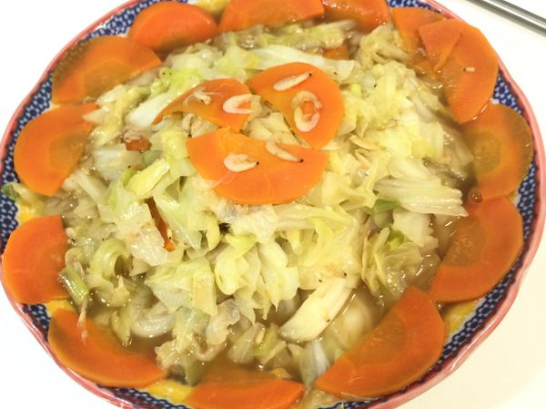 接著擺盤就可以上桌啦～這個美食佳餚希望你們會喜翻❤️