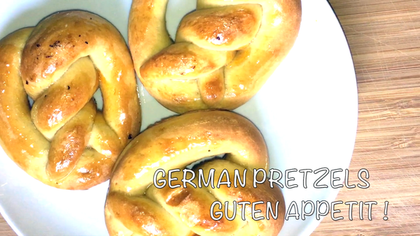 放入預熱焗爐以200C / 400F焗15-20分鐘
尾5分鐘掃上糖水