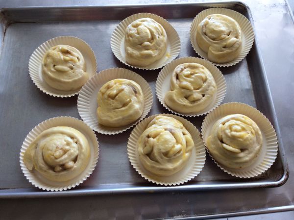 表面刷上蛋液。