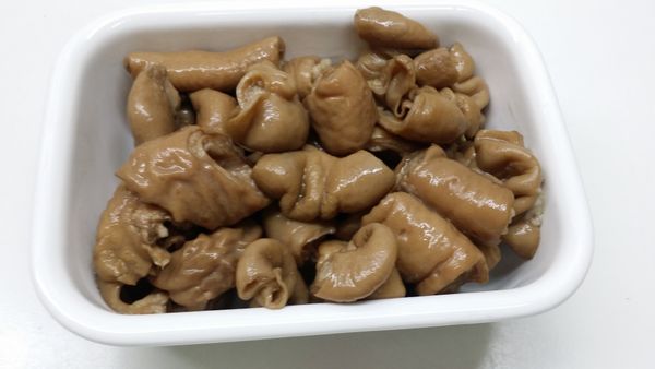 沒有灌完的大腸，滷一滷就是很下飯的一道菜