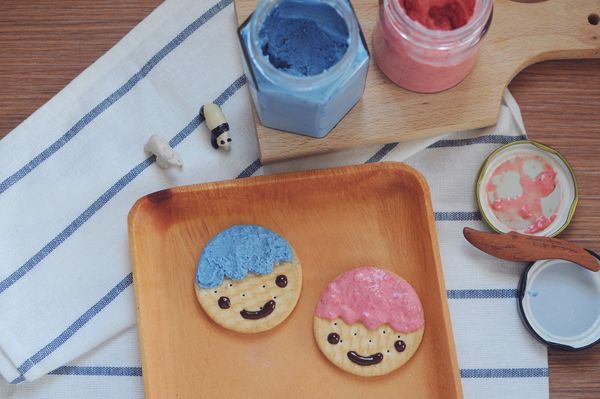 煮好放進清潔的玻璃瓶子就可以了，建議放在冰箱並盡快吃完啊~