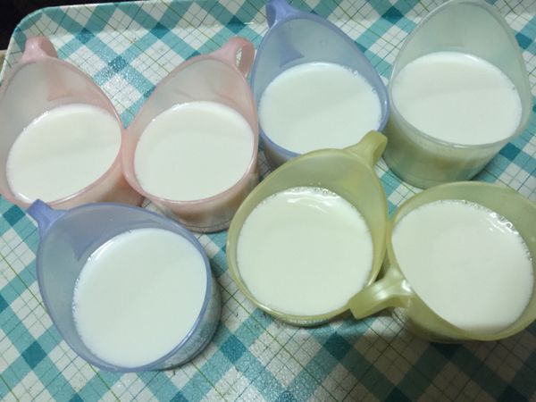 分裝杯，送入冷藏隔夜。