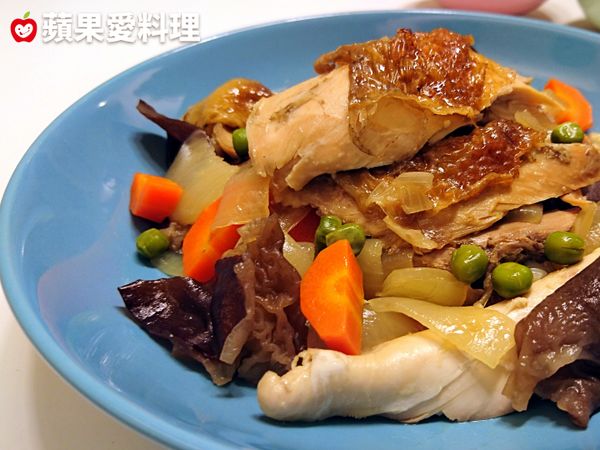 燉5~10分鐘（視雞肉厚度、大小而定）即可。