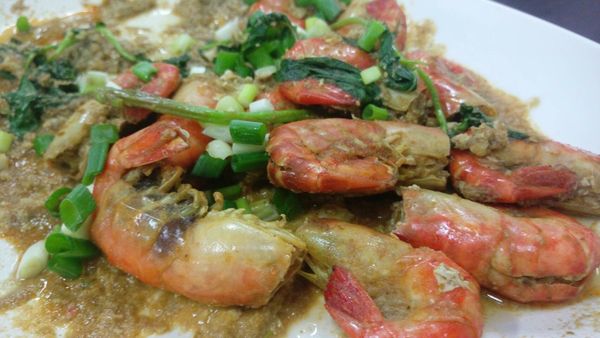 打一顆蛋再拌一下收差不多了可以起鍋放蔥擺飾了唷