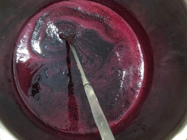 起泡後關火。待涼
裝入「完全乾燥&amp;無菌」乾淨玻璃罐。