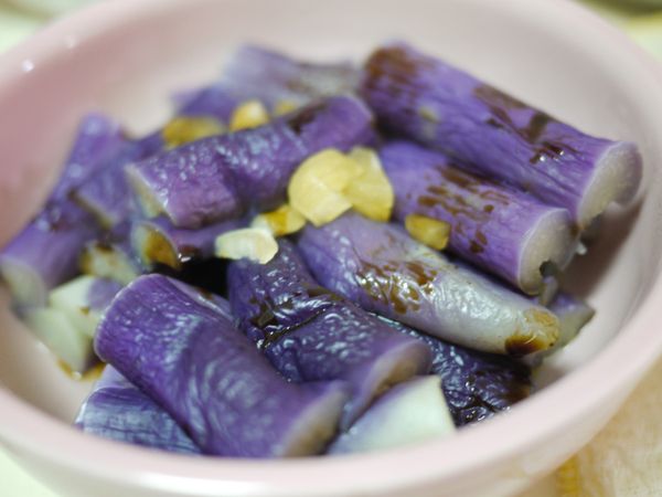 同場加映，之前紫色版本的涼拌茄子。