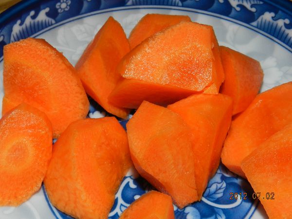 紅蘿蔔滾刀切塊