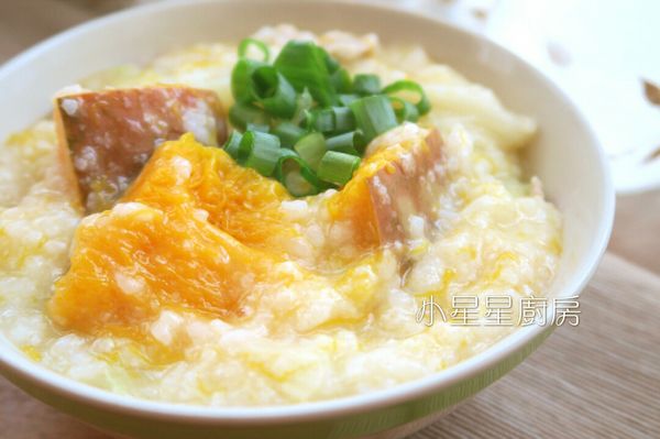 加點蔥花一起吃，顏色看起來很漂亮，健康又美味。