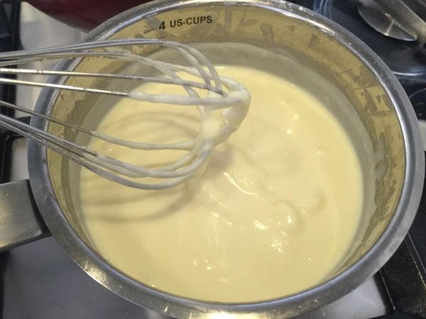 攪拌至有濃度的白汁，完成！