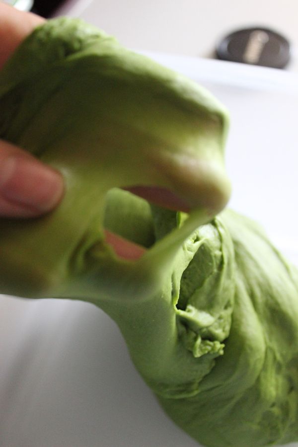 麵團薄膜破口為直線狀態非鋸齒狀