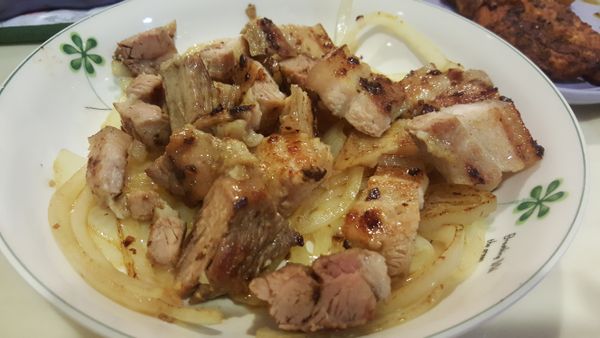 最後上桌前，剪刀剪小條狀即可完成。