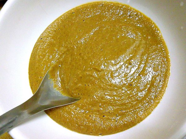 打成泥狀的作法2裡加入[調味料]，攪打混合均勻完成泡菜醬汁。