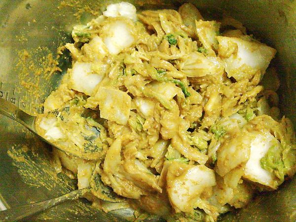 混合均勻後密封，放在冰箱冷藏1~2天入味，黃金泡菜完成。