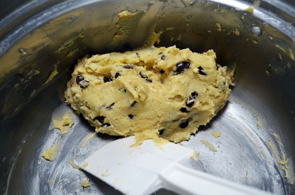 不規則方向,扮成均勻的麵團