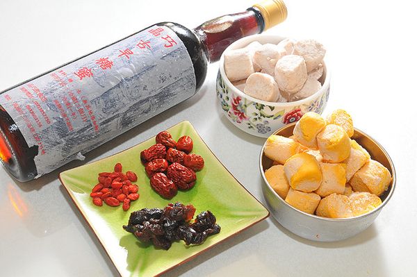 食材大集合，直接用糖蜜很方便唷！