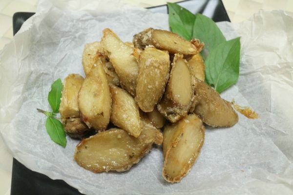 簡單運用烤箱也能吃到好吃的椒鹽杏鮑菇
