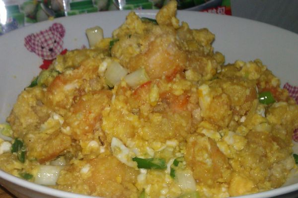 香噴噴的金沙蝦球,請享用!