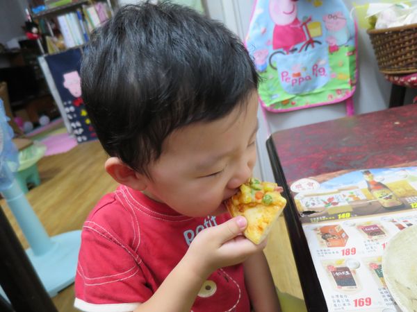 好好吃，我連吃2塊喔！