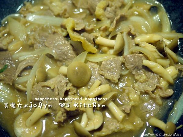 作法2的調好醬汁，以中火煮滾