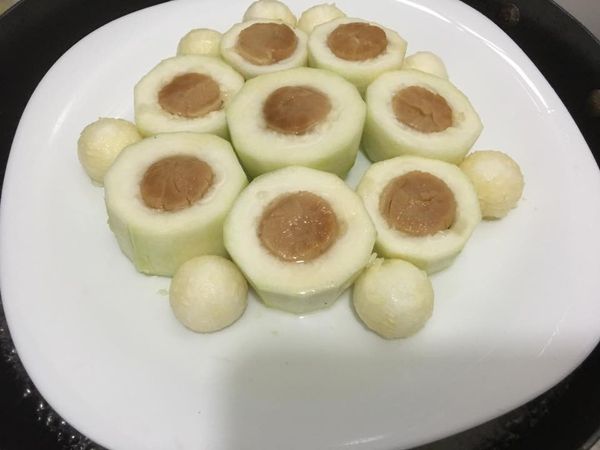 用鍋放水，水滾後隔水蒸 
約15～20分鐘後取出