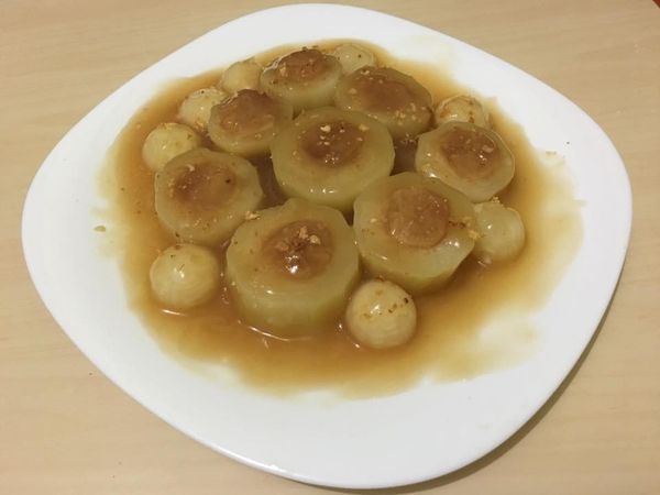 洒上適量炸蒜粒