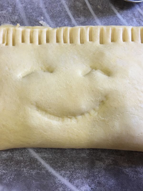 ==> 包起來然後再四處角落稍微按壓黏合