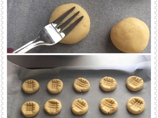 弄成小圓球後放在烤盤上，用小叉在表面按一下弄出紋路就可以了。
