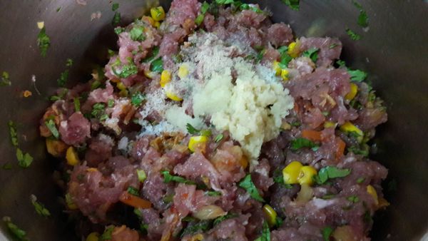 把調味料也加入