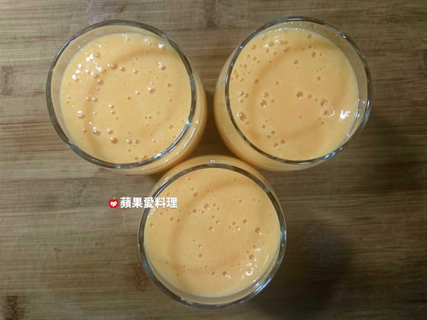 放入容器，進冰箱冷藏一晚即可。