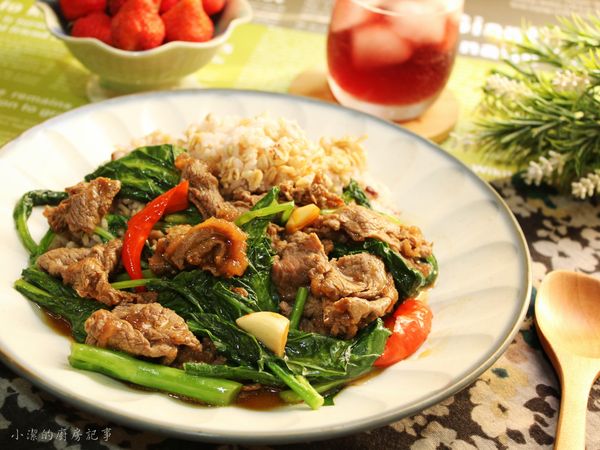 取適量淋在五穀飯上, 即可享用美味~^^