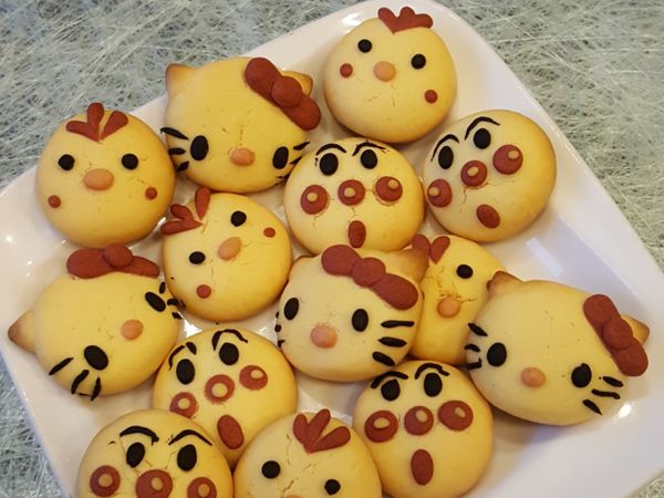 放入預熱烤箱170°C烤約15分鐘即可