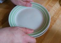 蓋上盤子壓成餅狀。可冷凍保存。