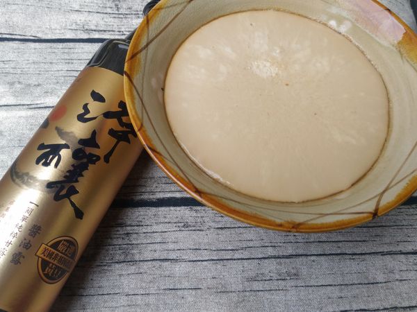 輕輕鬆鬆就可以完成軟嫩好吃的古早味醬油蒸蛋