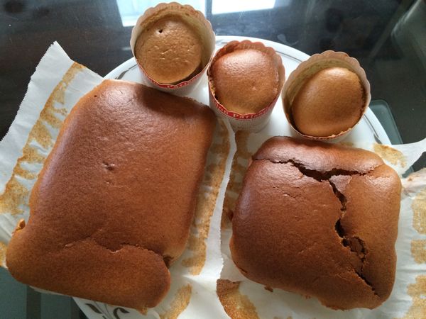 杯子和保鮮盒ㄧ起烤