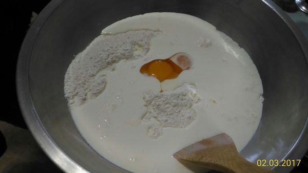 再加入蛋，鮮奶油