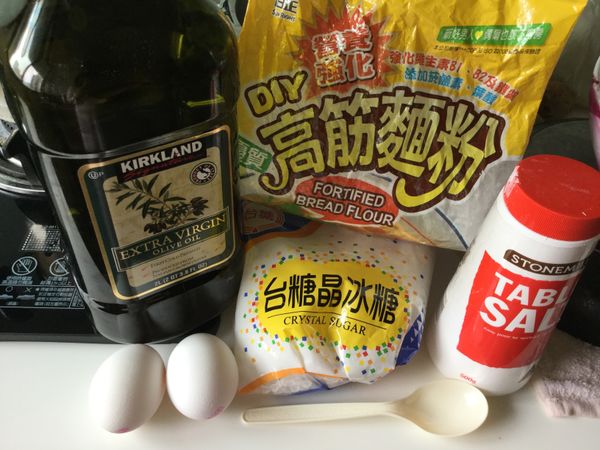 這些食材加水先攪拌備用