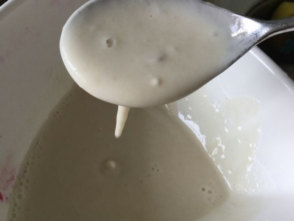 麵糊變成這樣就行了，不要太稀太水