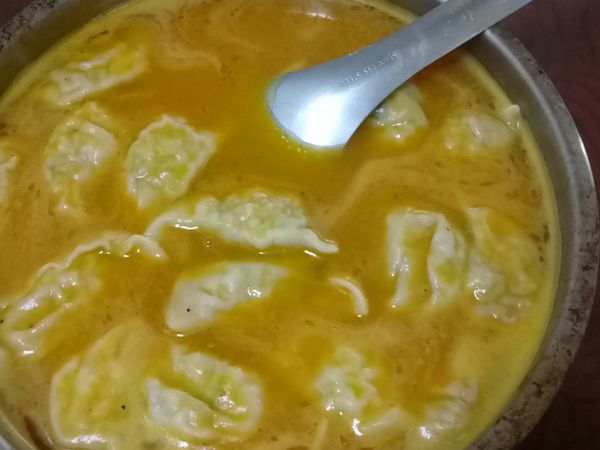 南瓜洗洗好切大塊放電鍋蒸熟/放涼備用