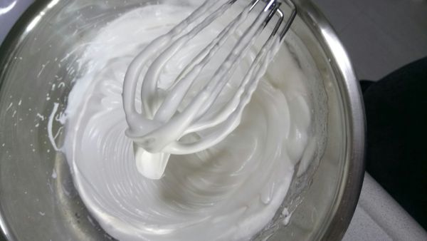 蛋白放另一盆(切記盆內要無油無水份)