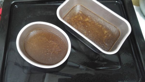 1.確定布丁無搖動即可出爐。

2.放涼後，放進冷藏一小時；或冬天溫溫的吃也可以。