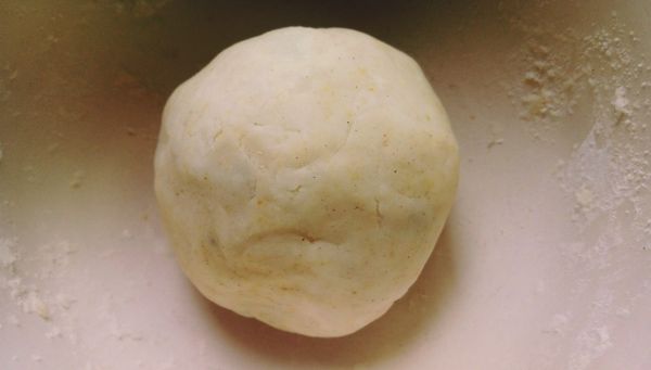 再捏成不黏手的馬鈴薯糰