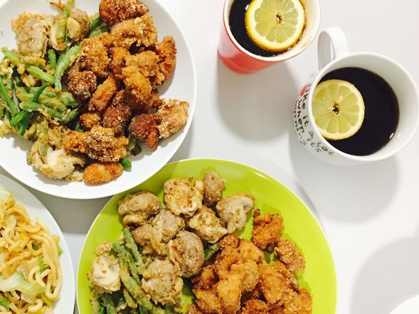 鹽酥雞調味粉做法＝2份五香粉＋1份鹽
（如果嫌味道不夠，可以再加一些胡椒粉）