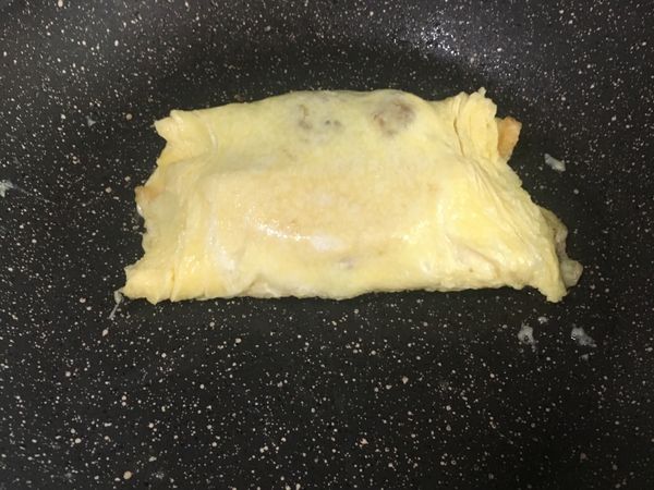 再跟上面步驟一樣再次捲起
一樣最少三捲