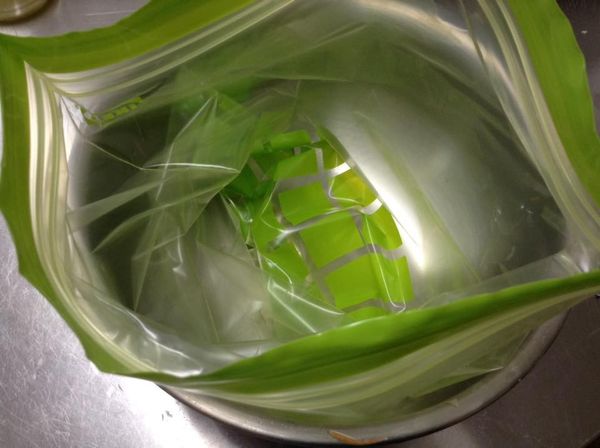 2：準備乾淨新的保存袋（我在ikea買的）