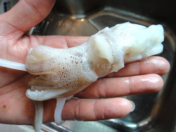 用清水將眼部沖洗乾淨，剩下部位都可以食用囉~