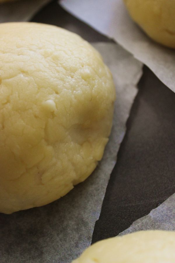 發酵至手壓邊緣不會回彈