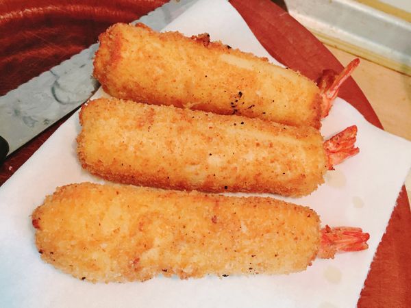 美味的炸蝦完成了