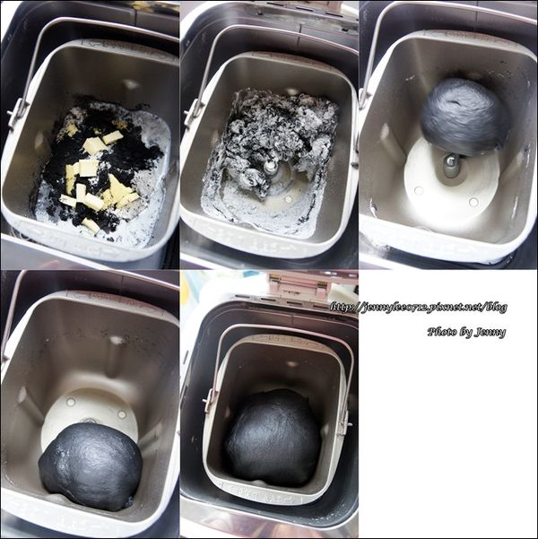 材料全部放進麵包機(Zojirushi BB-HB10)，基本發酵時程1小時45分鐘 (含攪拌) 麵糰變二倍大即可。