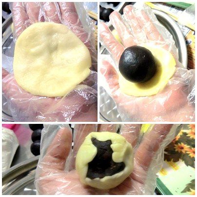 步驟7 將剛剛捲起來的皮搓圓之後壓扁,再放入剛剛做好的內餡