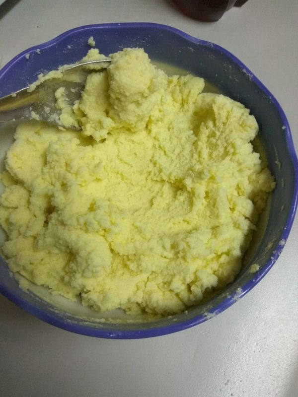 拌勻 (開始有抹醬的質感)